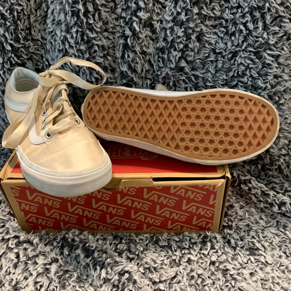 Vans Old Skool Satin Sneakers - Picture 3 of 3